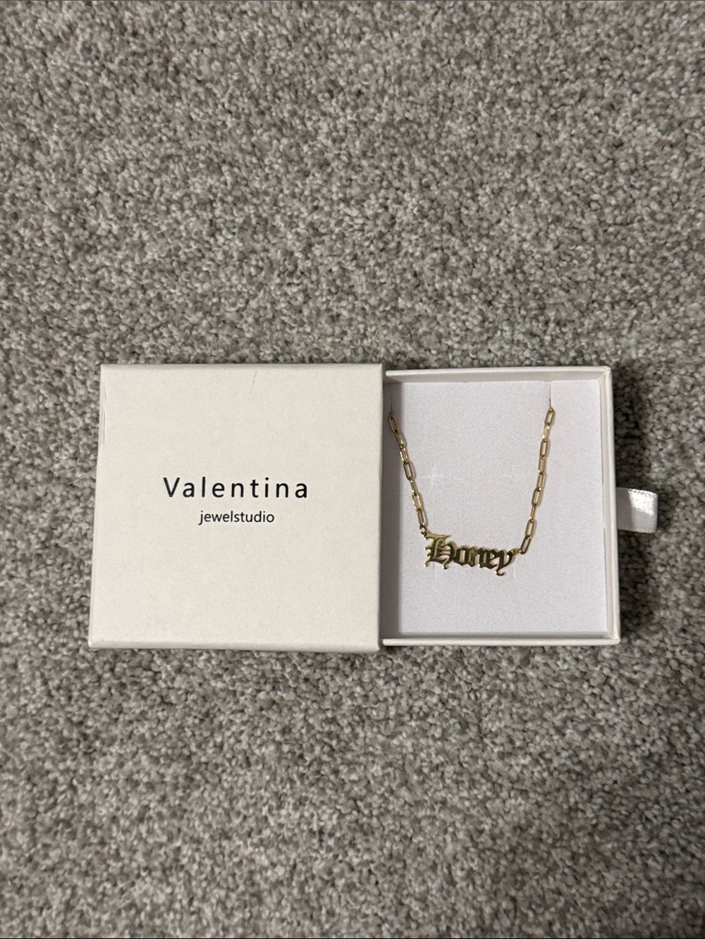 18k Gold Old English 'Honey' Nameplate Necklace with Paperclip Chain - Picture 6 of 6